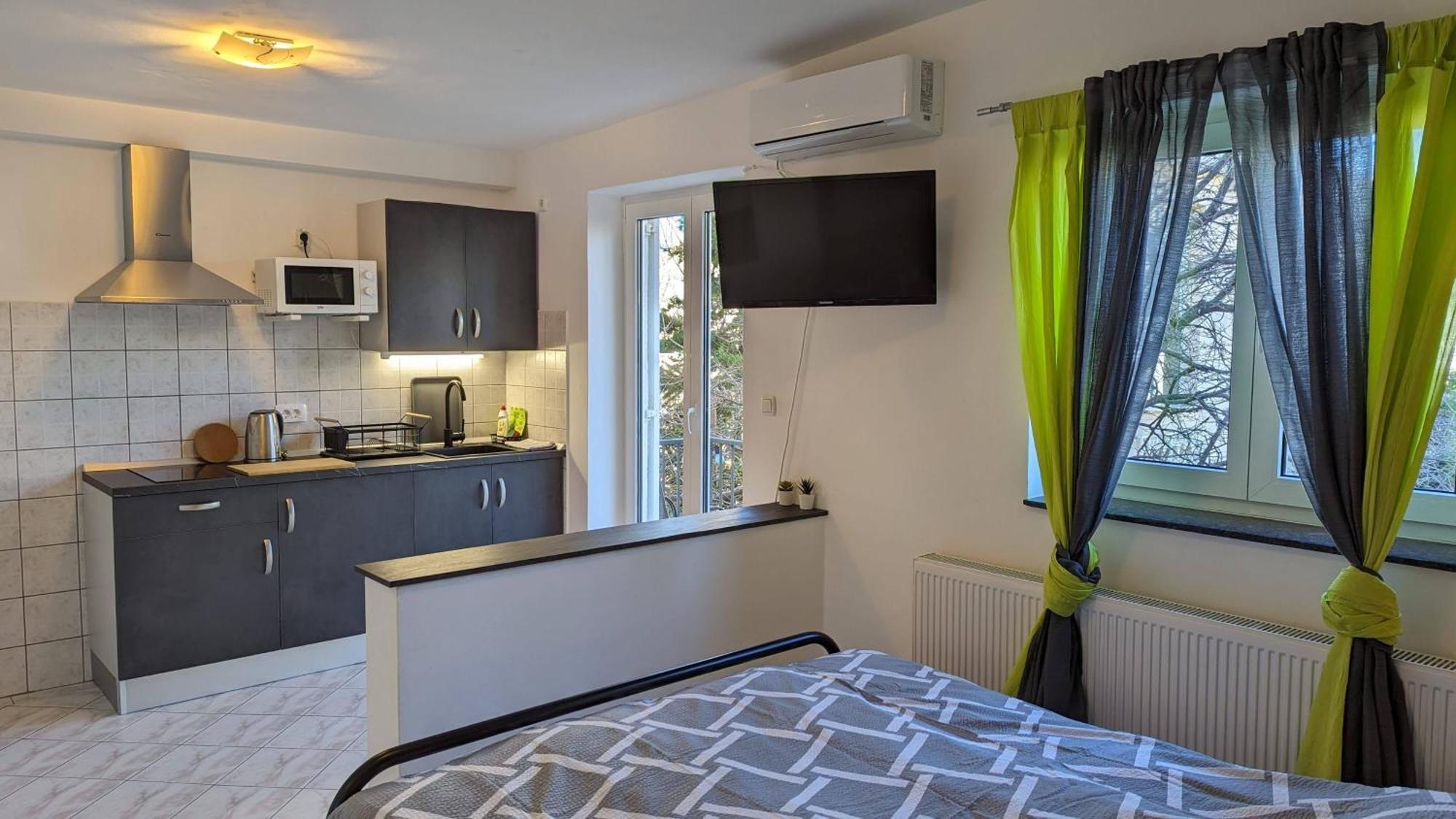 Apartments Kety - Central Heating Crikvenica Exterior photo